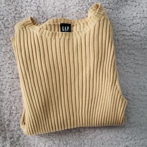 fitted gap sweater